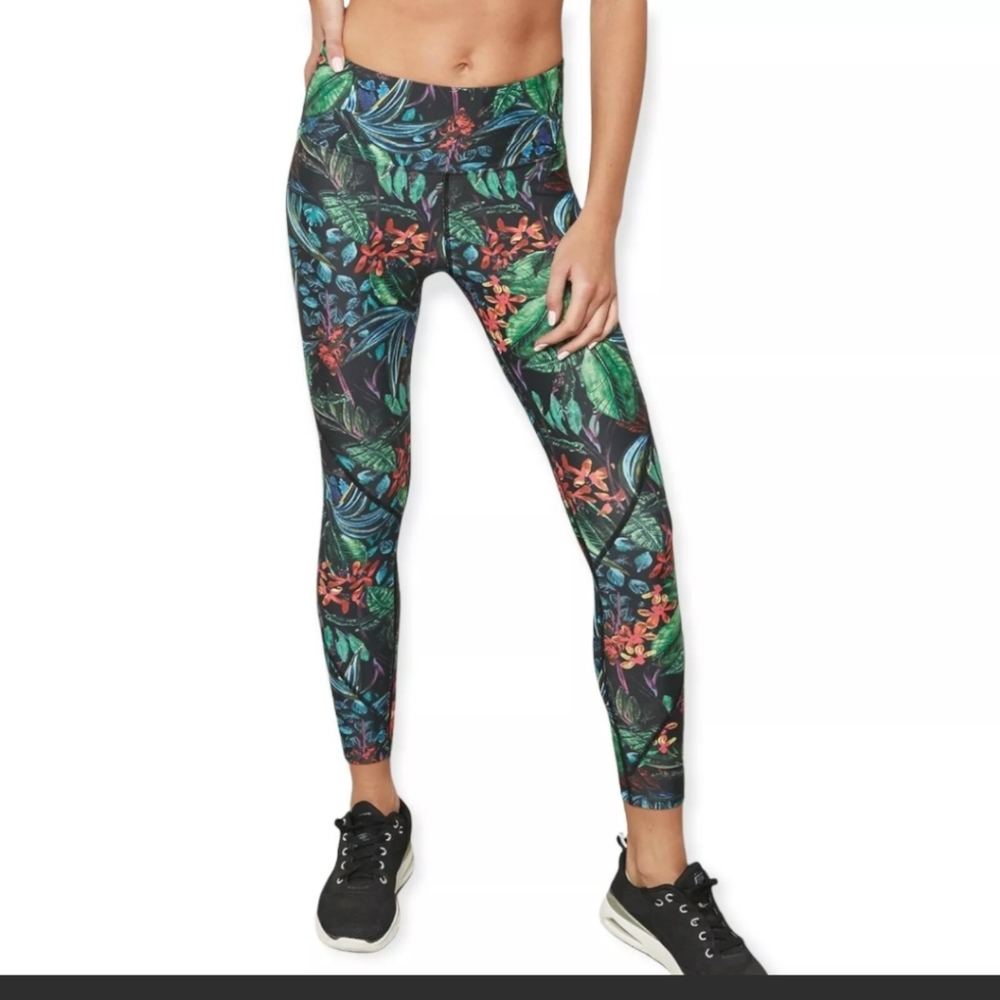 Lorna Jane Amazonia Core Ankle Biter. Work out/ Activewear Pants